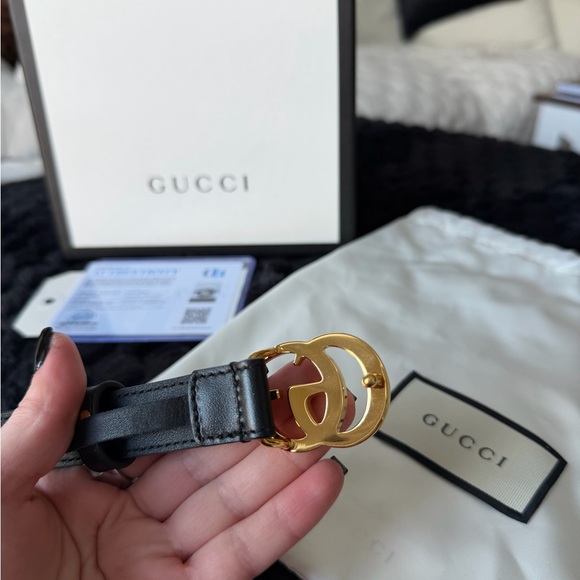 Gucci Black Belt with Gold Buckle - Picture 7 of 9